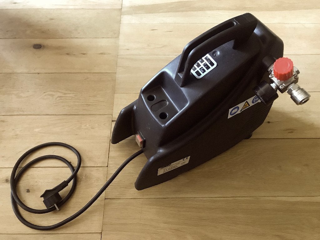 compressor, Doe-het-zelf en Verbouw, Compressors, Minder dan 25 liter, Ophalen, Gebruikt, Minder dan 200 liter/min