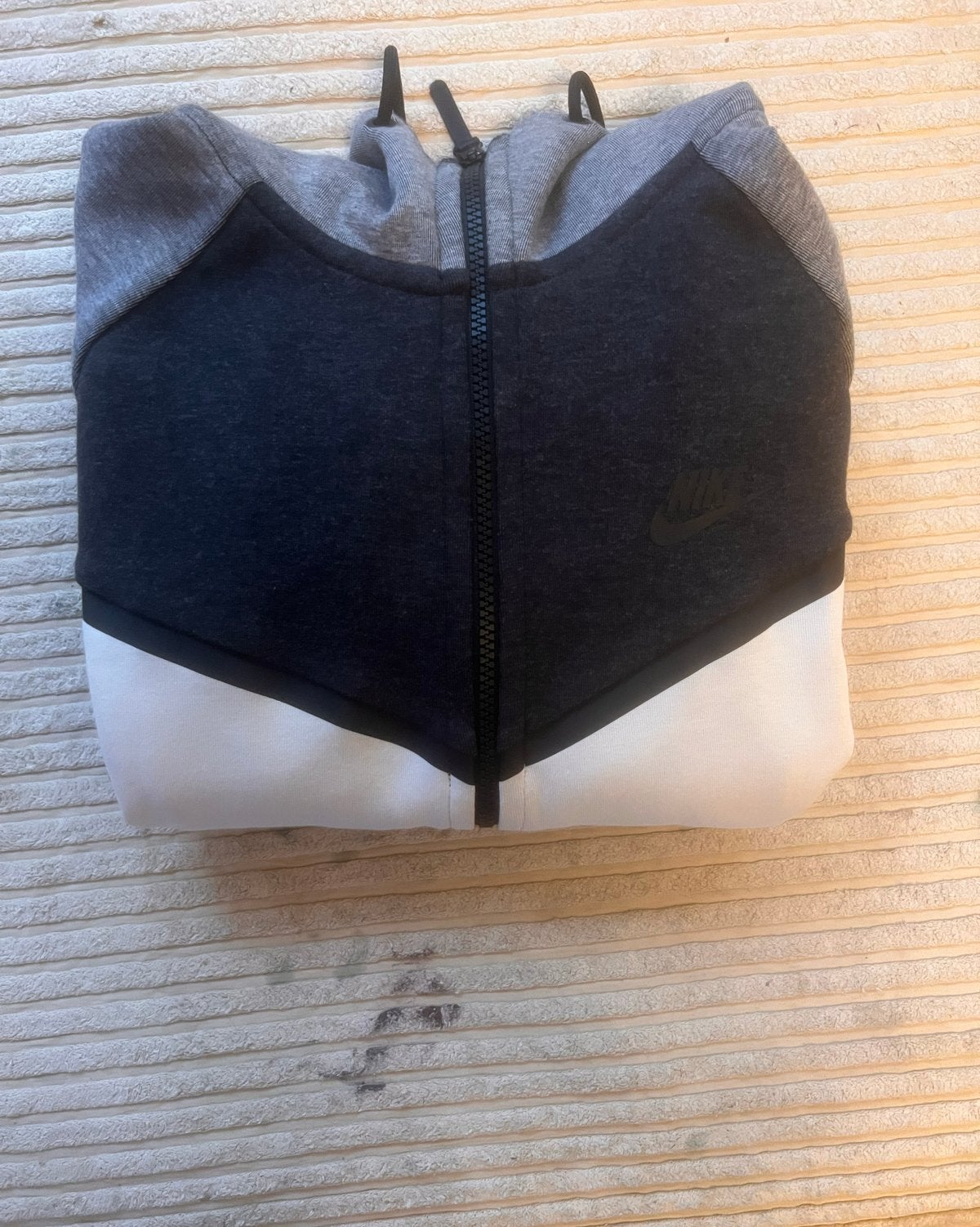 Nike Tech Fleece Hoodie - Zwart, Grijs, Wit (Maat M), Ophalen of Verzenden, Zo goed als nieuw, Maat 48/50 (M), Meerkleurig