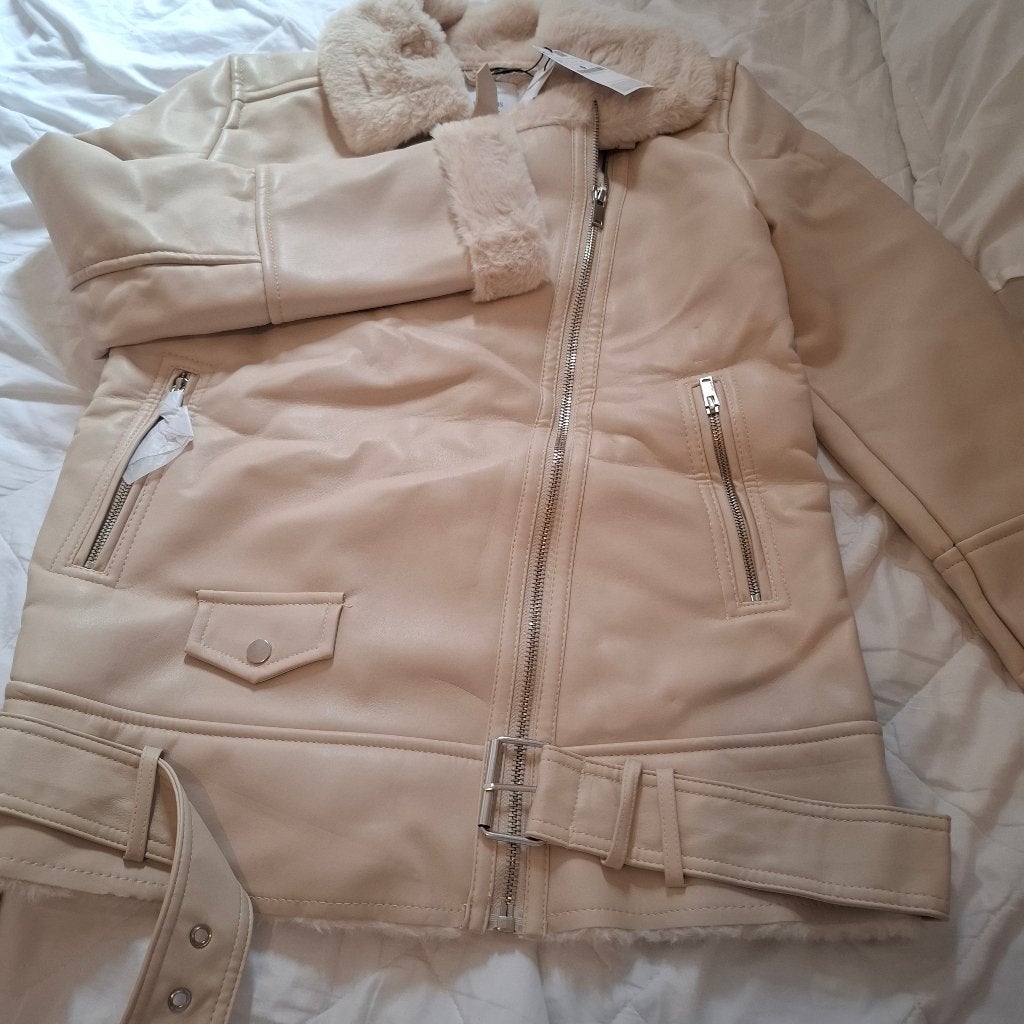 dames korte leren jas, Maat 38/40 (M), Beige, Nieuw, Ophalen of Verzenden