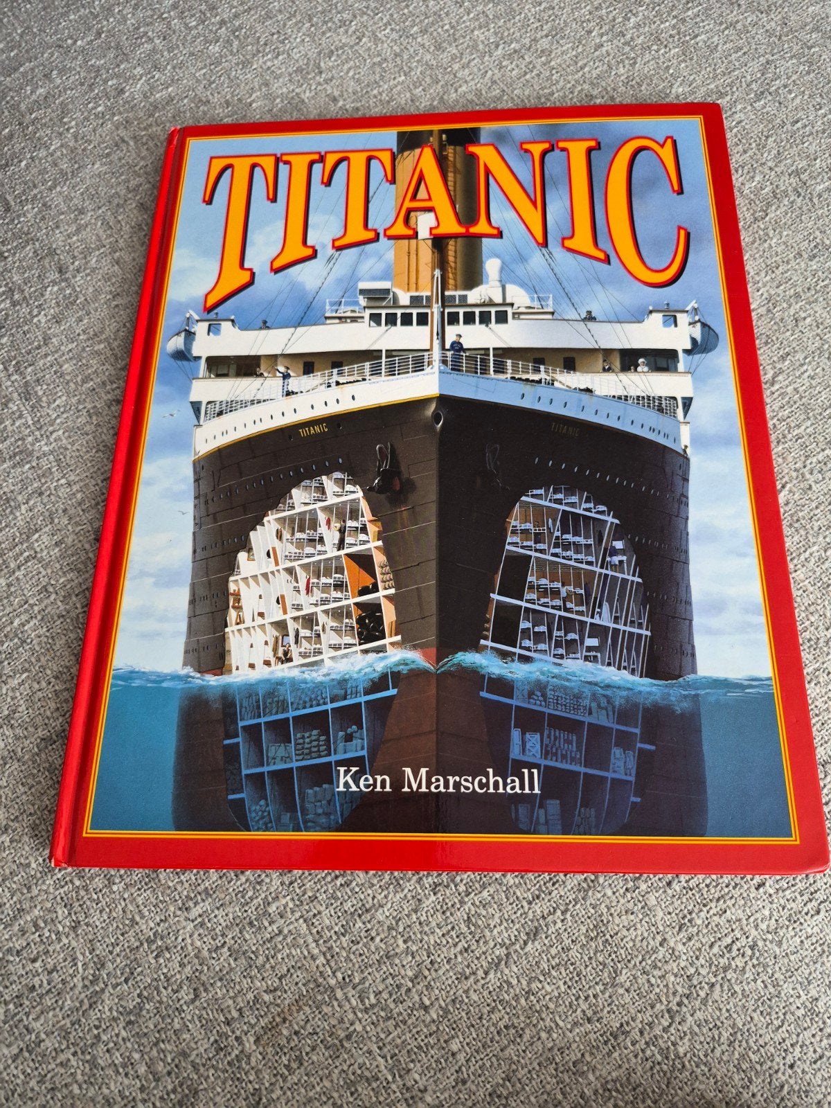 Titanic boek met uitvouwillustraties, Ophalen of Verzenden, Zo goed als nieuw, Ken Marschall