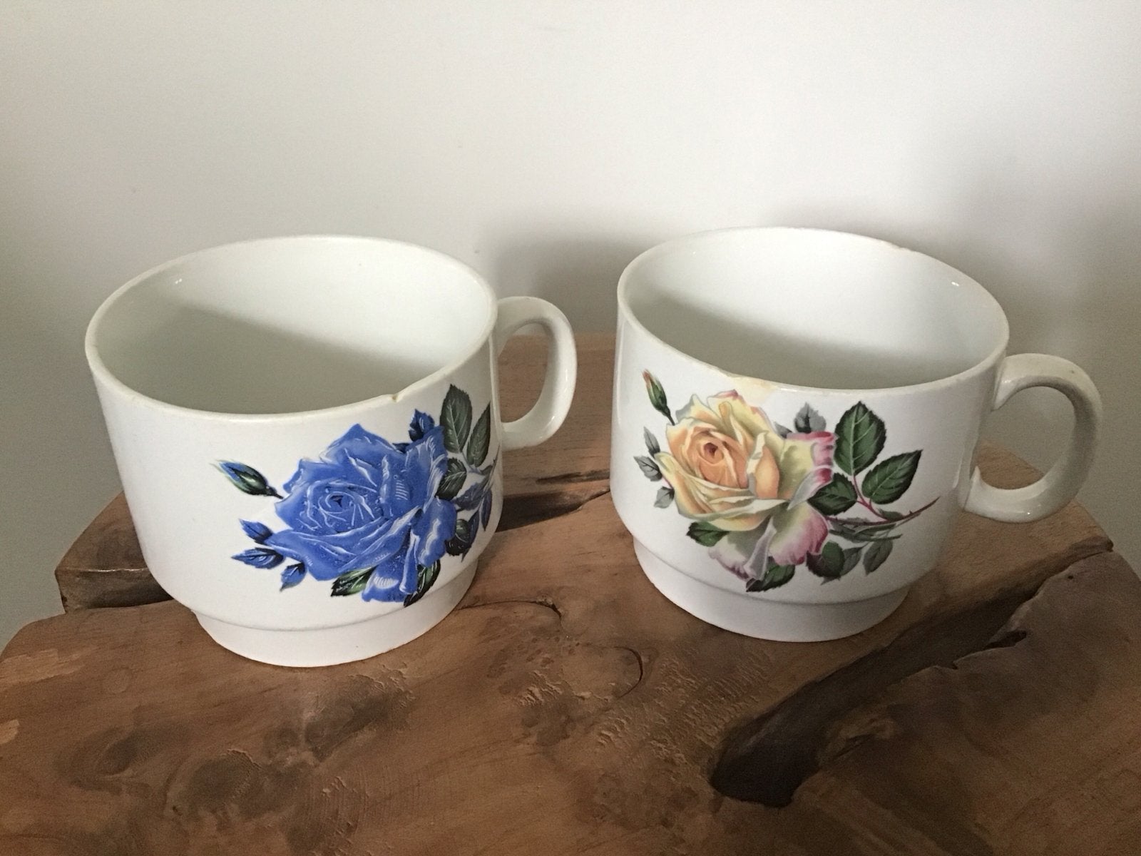 Set van 2 vintage kopjes met rozenprint, Antiek en Kunst, Ophalen of Verzenden