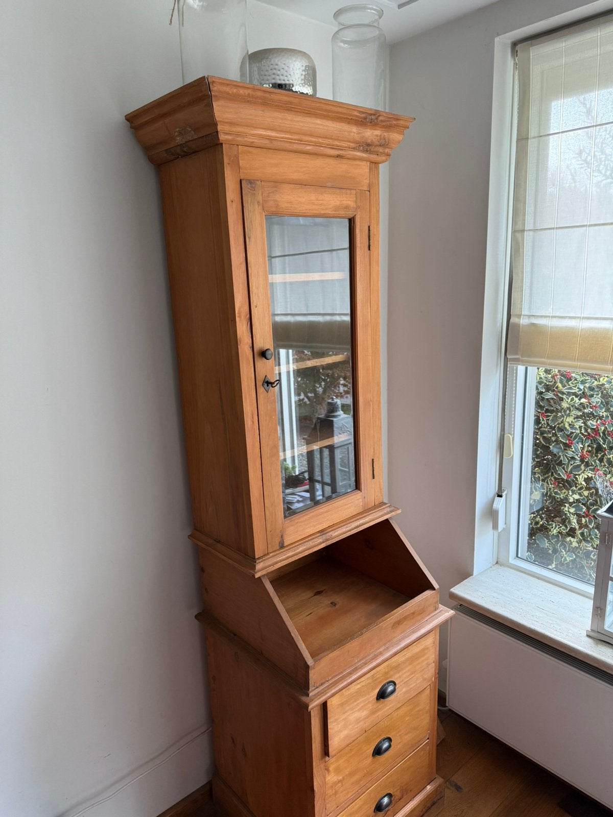 Teak houten kastje, Ophalen