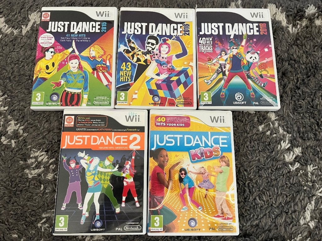 5 Nintendo Wii Just Dance Games - Zo goed als nieuw, Muziek, Eén computer, Ophalen of Verzenden, Zo goed als nieuw