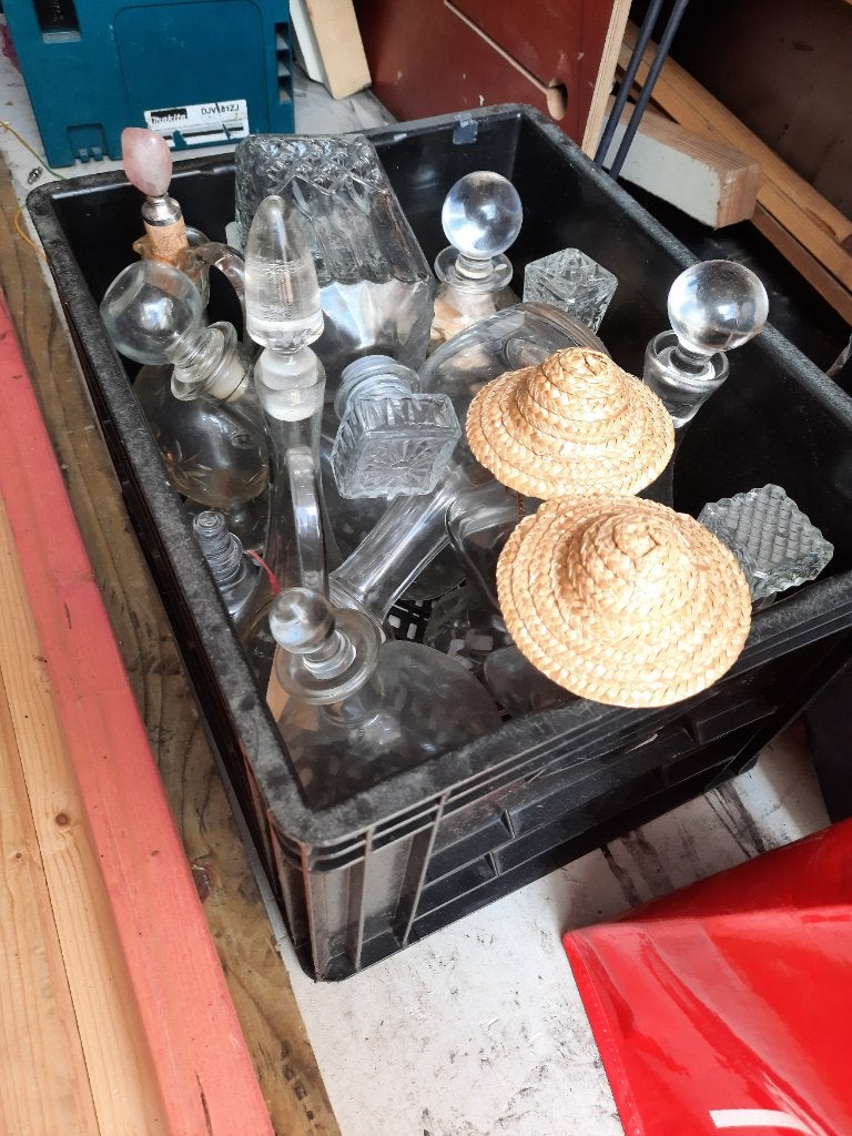 Karaffen, Ophalen