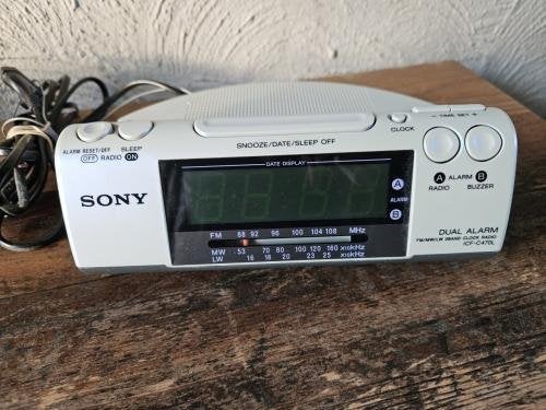 Sony Dream Machine Wekker Radio - Compact en Functioneel, Hobby en Vrije tijd, Elektronica-componenten, Ophalen of Verzenden, Gebruikt
