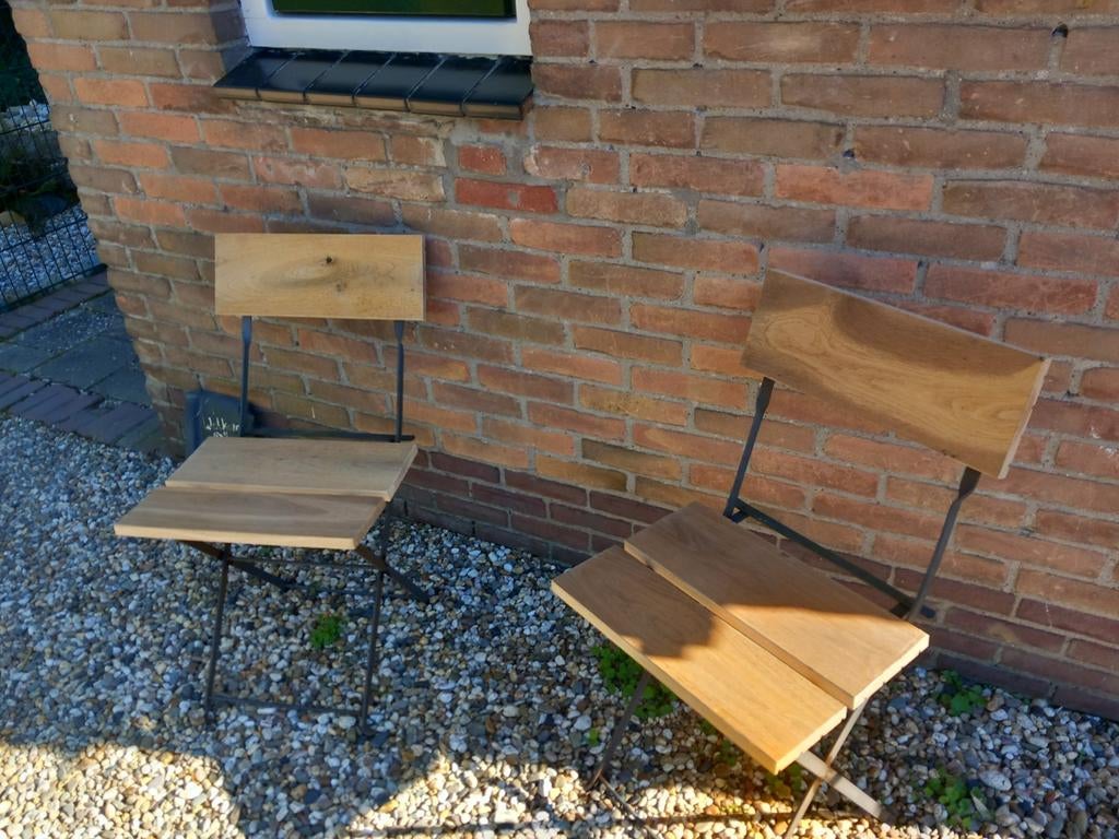 Twee Franse stoeltjes met eikenhouten zitting en rugleuning, Tuin en Terras, Tuinstoelen, Ophalen