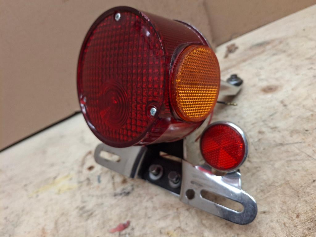 NR1 Yamaha xs650 achterlicht met steun (xs 650) oldtimer k7, Ophalen, Gebruikt, ., ..