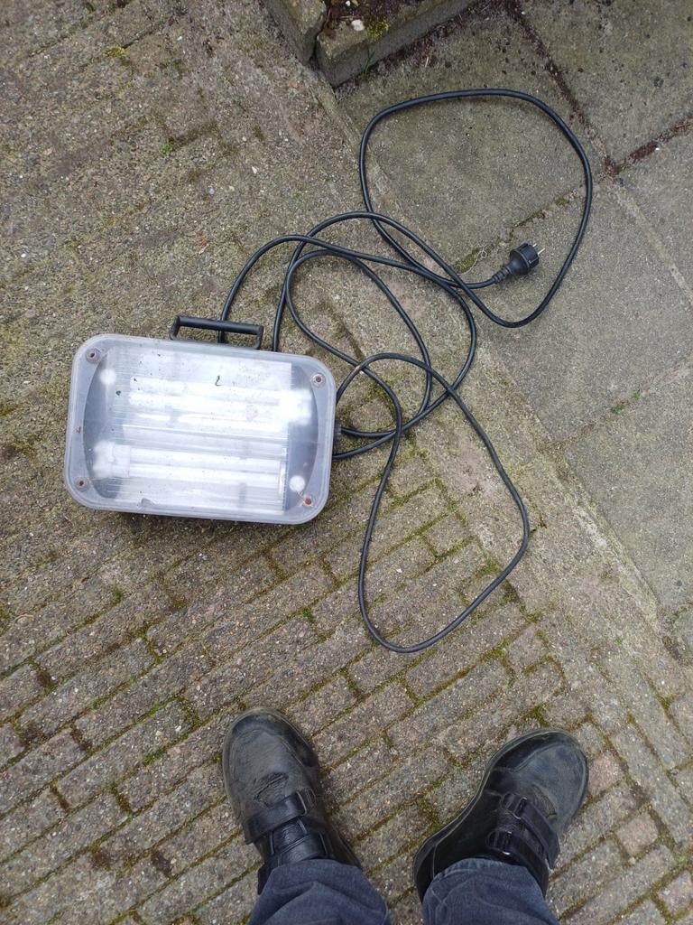 Robuuste looplamp / bouwlamp met lange kabel, Ophalen of Verzenden, Gebruikt, Industrieel