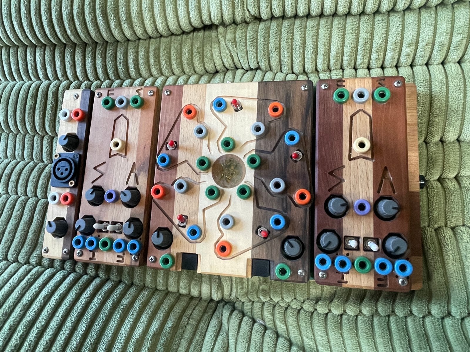 Ciat Lonbarde Cocouantus v2., Muziek en Instrumenten, Synthesizers, Zo goed als nieuw, Overige aantallen, Overige merken, Ophalen of Verzenden