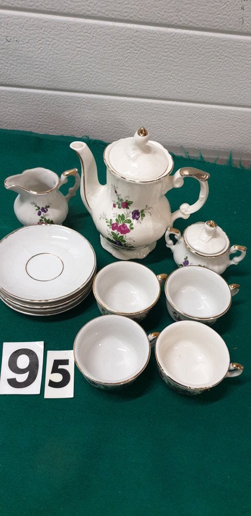 Mini servies bloemen met gouden details, Antiek en Kunst, Antiek | Servies compleet, Ophalen of Verzenden