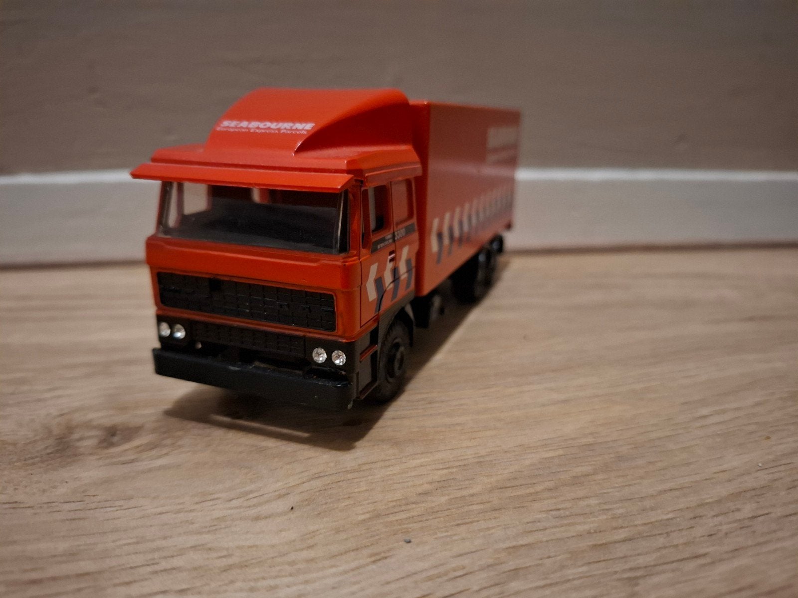 Lion toys daf motorwagen, Hobby en Vrije tijd, Ophalen of Verzenden, Zo goed als nieuw, Bus of Vrachtwagen, Lion Toys