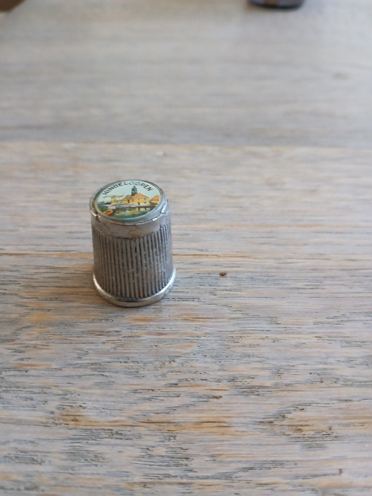 Zilveren vingerhoedje Hindelopen, Ophalen of Verzenden, Overige typen
