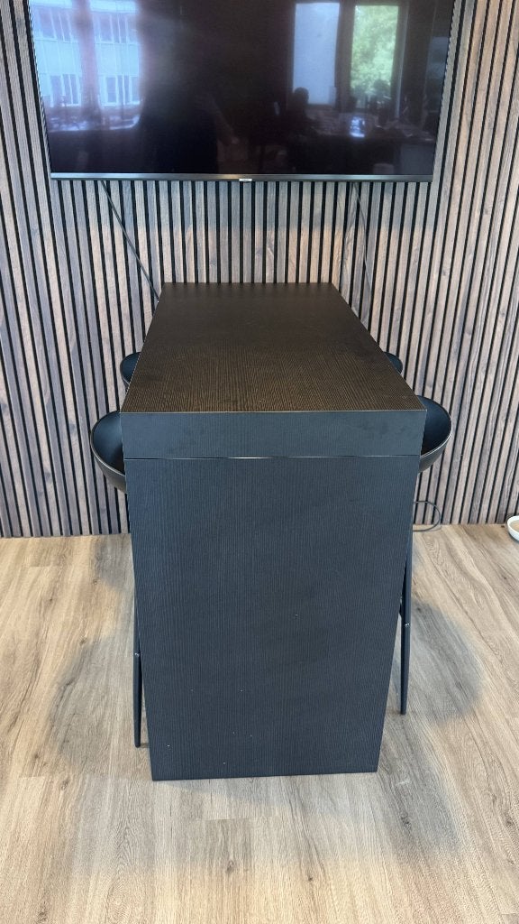 Bartafel met vier krukken, Gebruikt, 60 tot 90 cm, 4 krukken, Ophalen