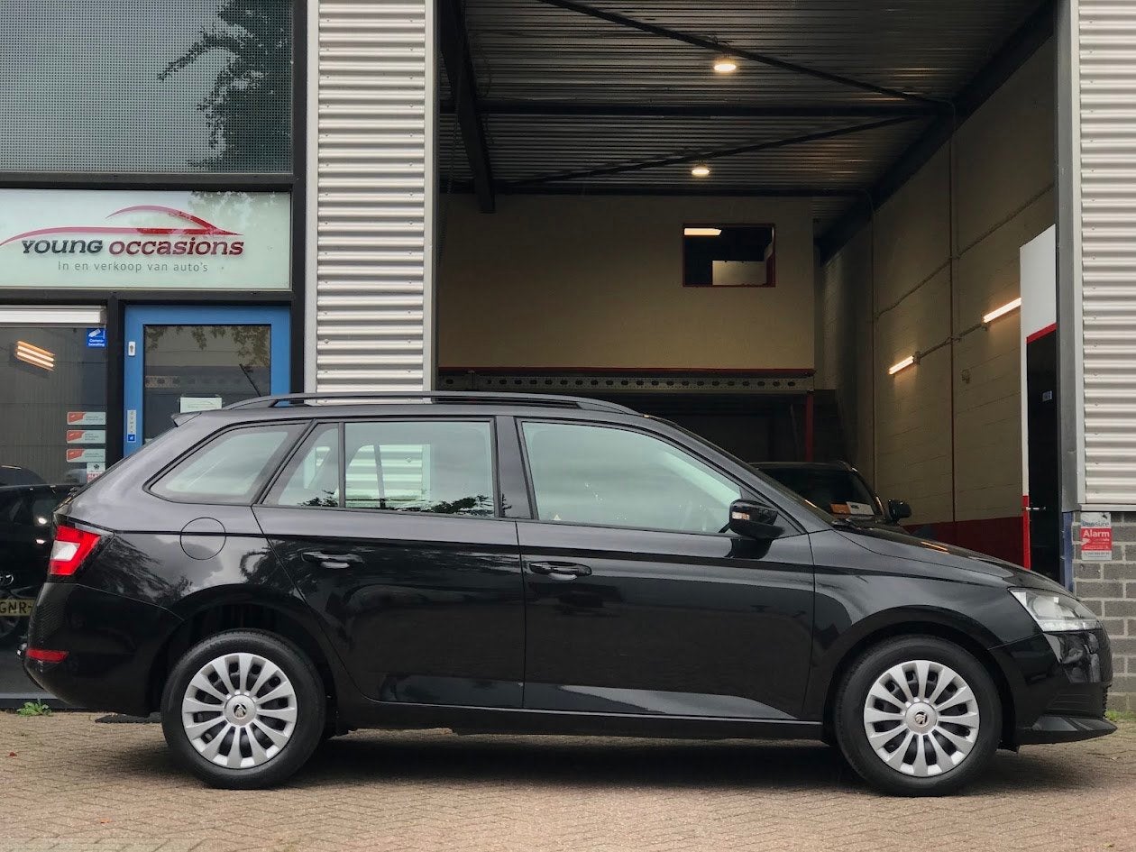 Skoda Fabia Combi 1.0 TSI Active|Led|Carplay|Leer|Airco|Crui, Auto's, Voorwielaandrijving, Gebruikt, Euro 6, 1036 kg