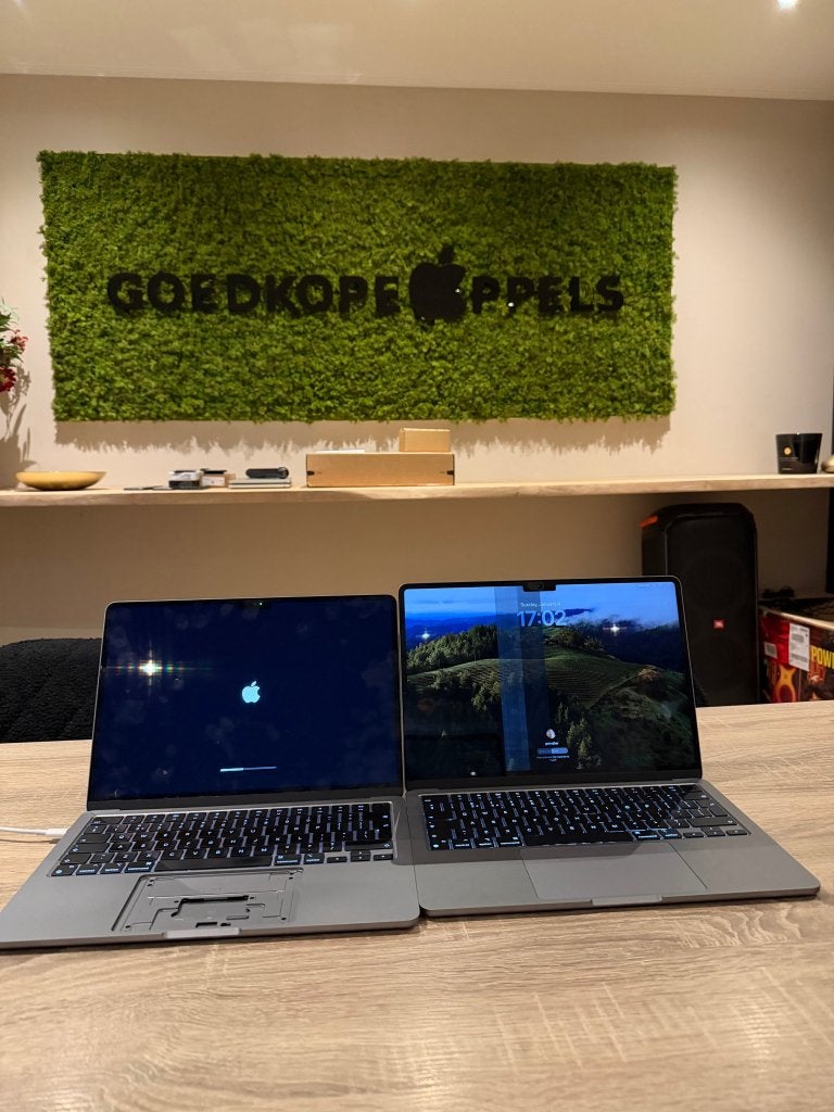 2x MacBook Air 13 inch m2 8GB 256GB | model a2681, Samsung, Store.nl@samsung.com, 13 inch, Ophalen of Verzenden