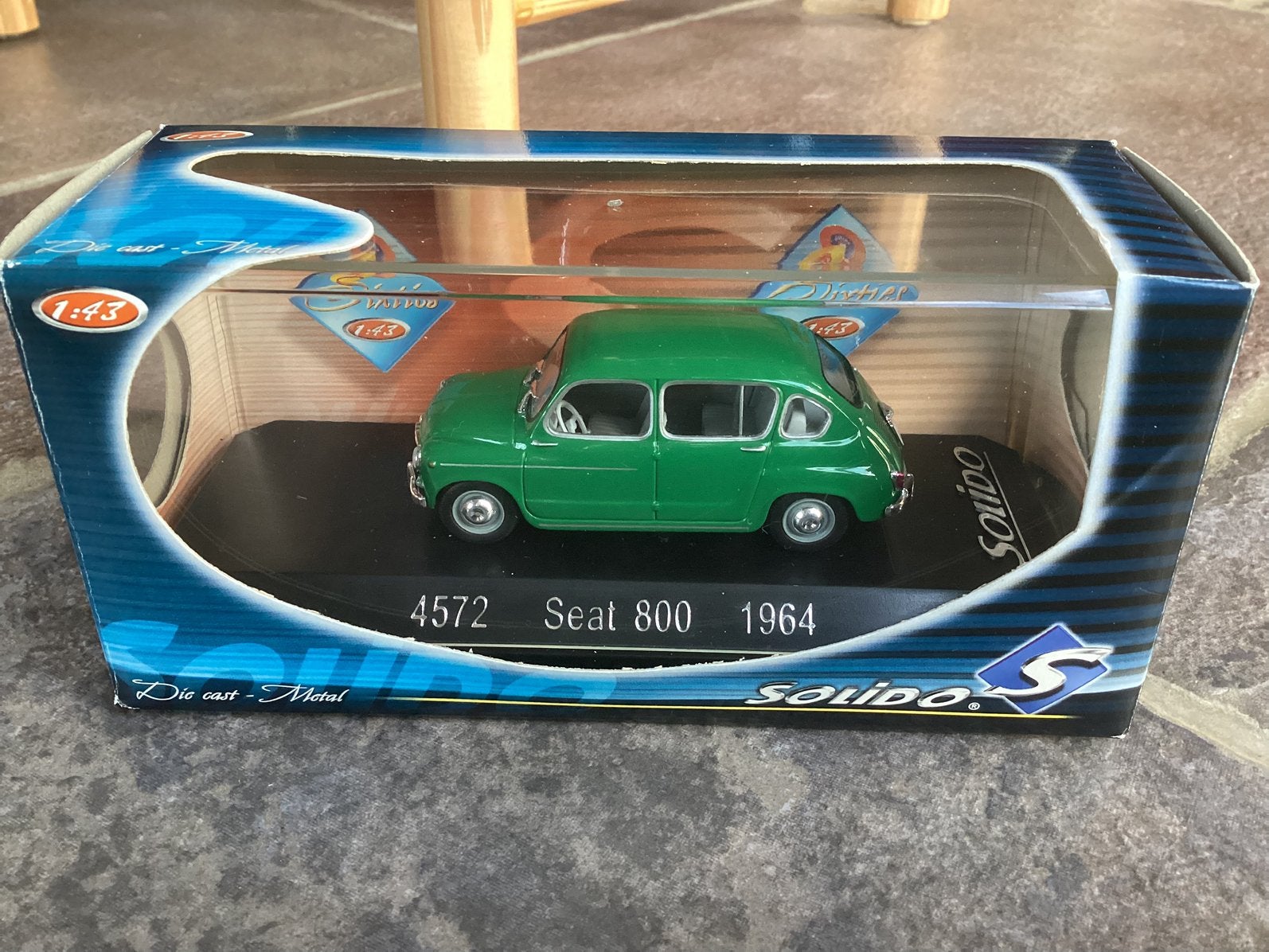 Seat/Fiat 800-1964-4 deurs, schaal 1:43, Ophalen of Verzenden, Zo goed als nieuw, Auto's