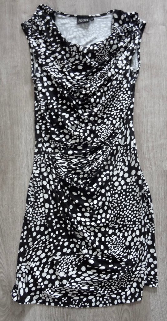 Zwart witte mouwloze jurk maat XL, Kleding | Dames, Jurken, Zwart, Maat 46/48 (XL) of groter, Ophalen of Verzenden, Knielengte