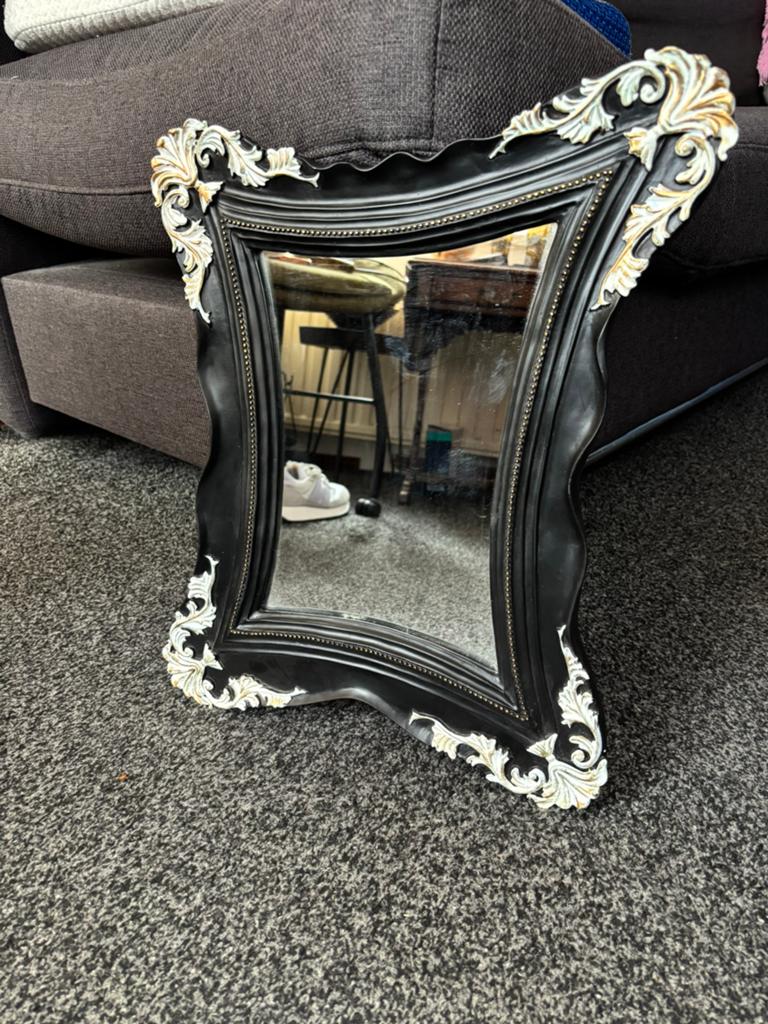 Barok spiegel zwart met goud/wit accenten, Antiek en Kunst, Antiek | Spiegels, Ophalen of Verzenden, Overige vormen, Minder dan 50 cm