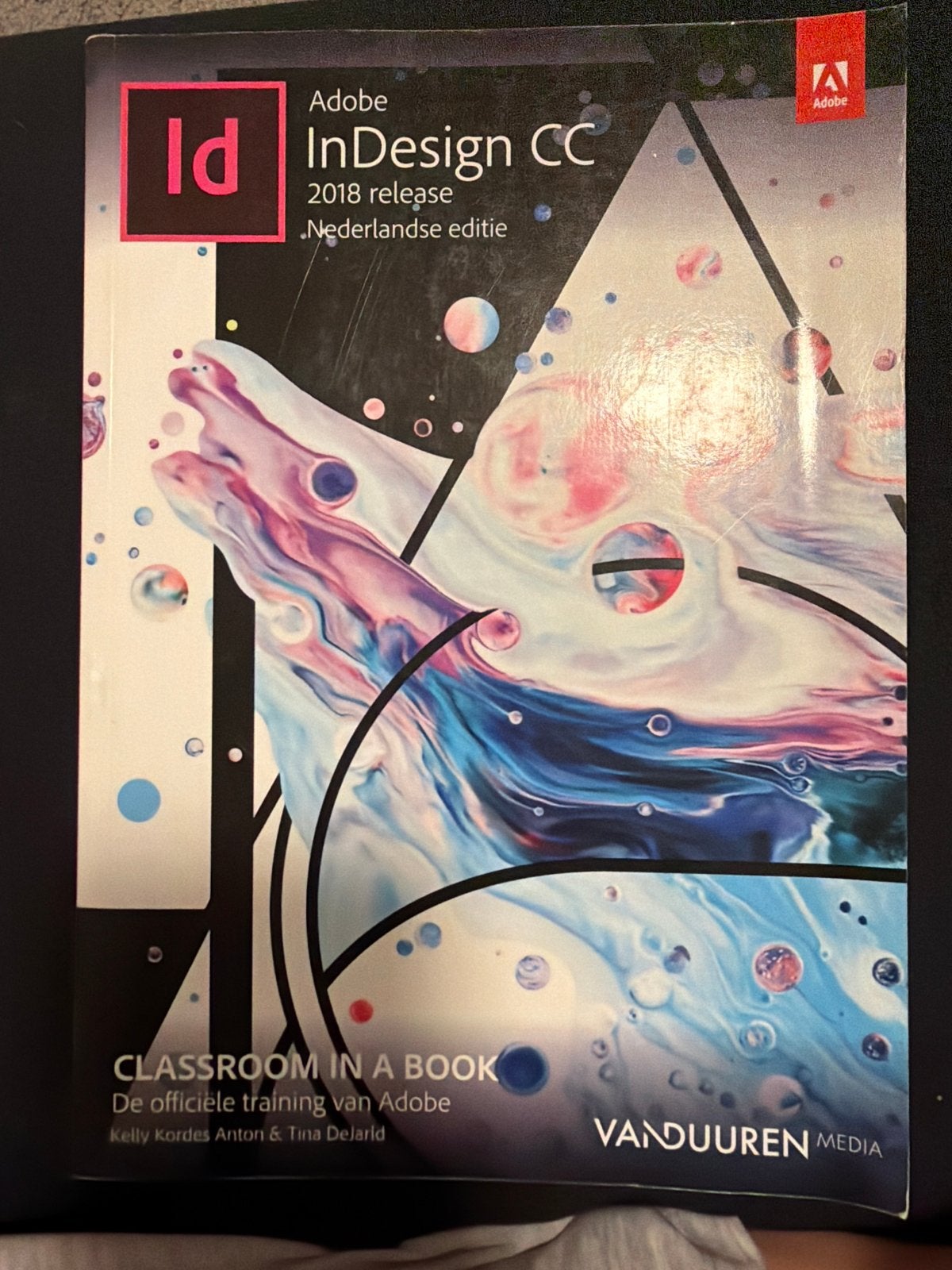 Adobe InDesign CC 2018 Classroom in a Book (Nederlands), Ophalen, Zo goed als nieuw, Software
