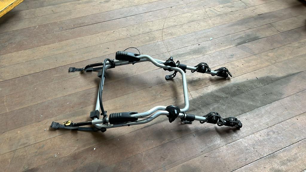 THULE achterklep clip-on fietsendrager, Auto diversen, Fietsendragers, Ophalen, 2 fietsen, Gebruikt, Achterklepdrager