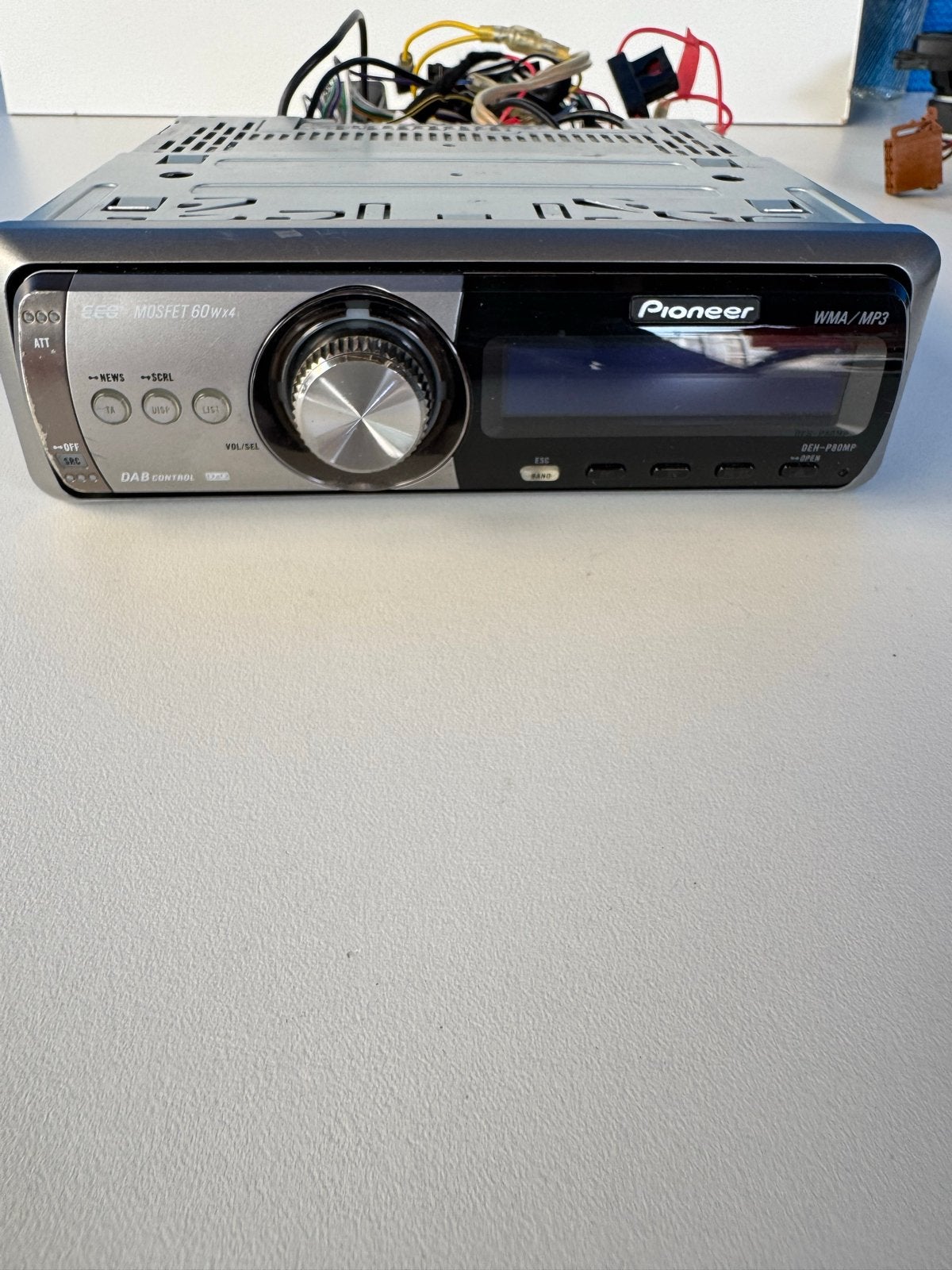 Pioneer DEH-P80MP Autoradio met Bluetooth adapter, Ophalen of Verzenden, Zo goed als nieuw
