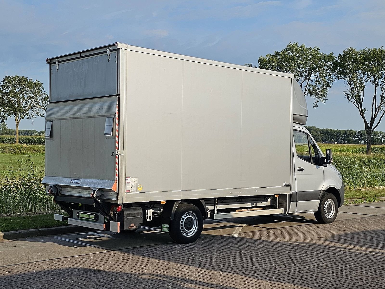 MERCEDES-BENZ SPRINTER 317 bakwagen laadklep!, Automaat, Gebruikt, Euro 6, Mercedes-Benz