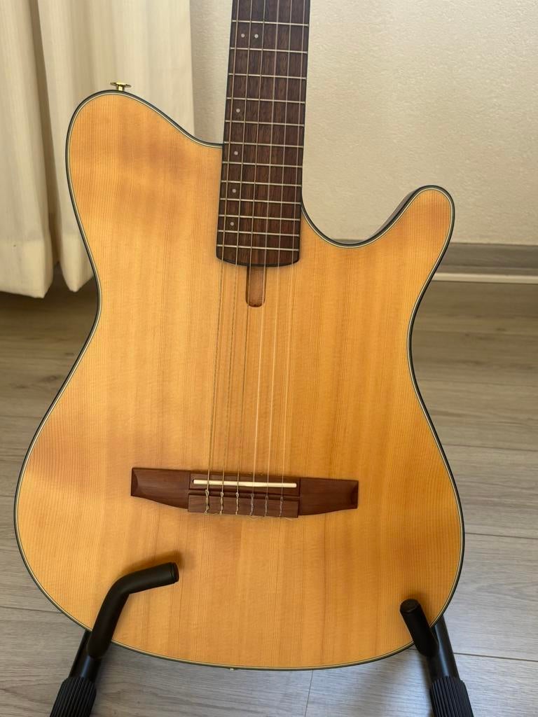 Ibanez Nylon, Muziek en Instrumenten, Ophalen, Zo goed als nieuw