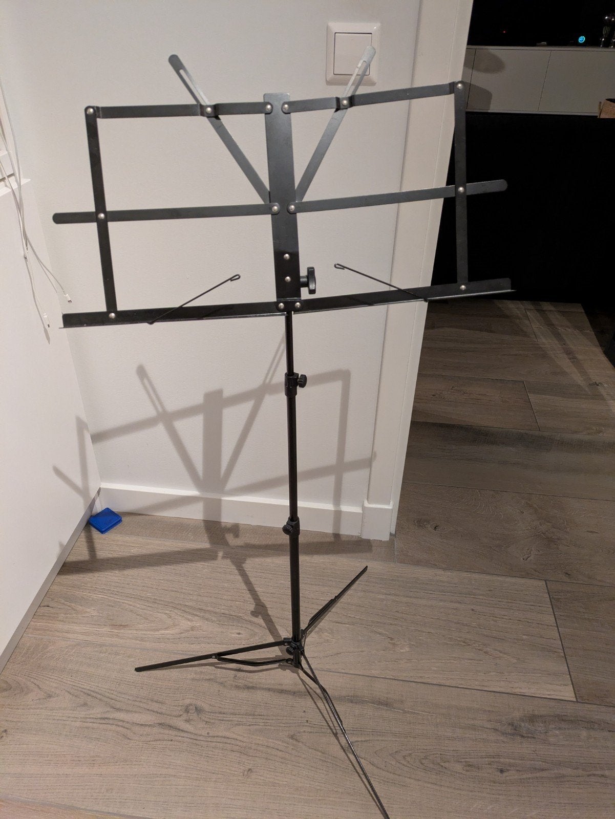 Muziekstandaard voor bladmuziek, Ophalen, Zo goed als nieuw, Muziekstandaard