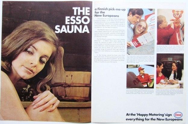 12 vintage advertenties reclames Esso Happy motoring 61-70, Verzamelen, Ophalen of Verzenden, Gebruikt, Overige typen