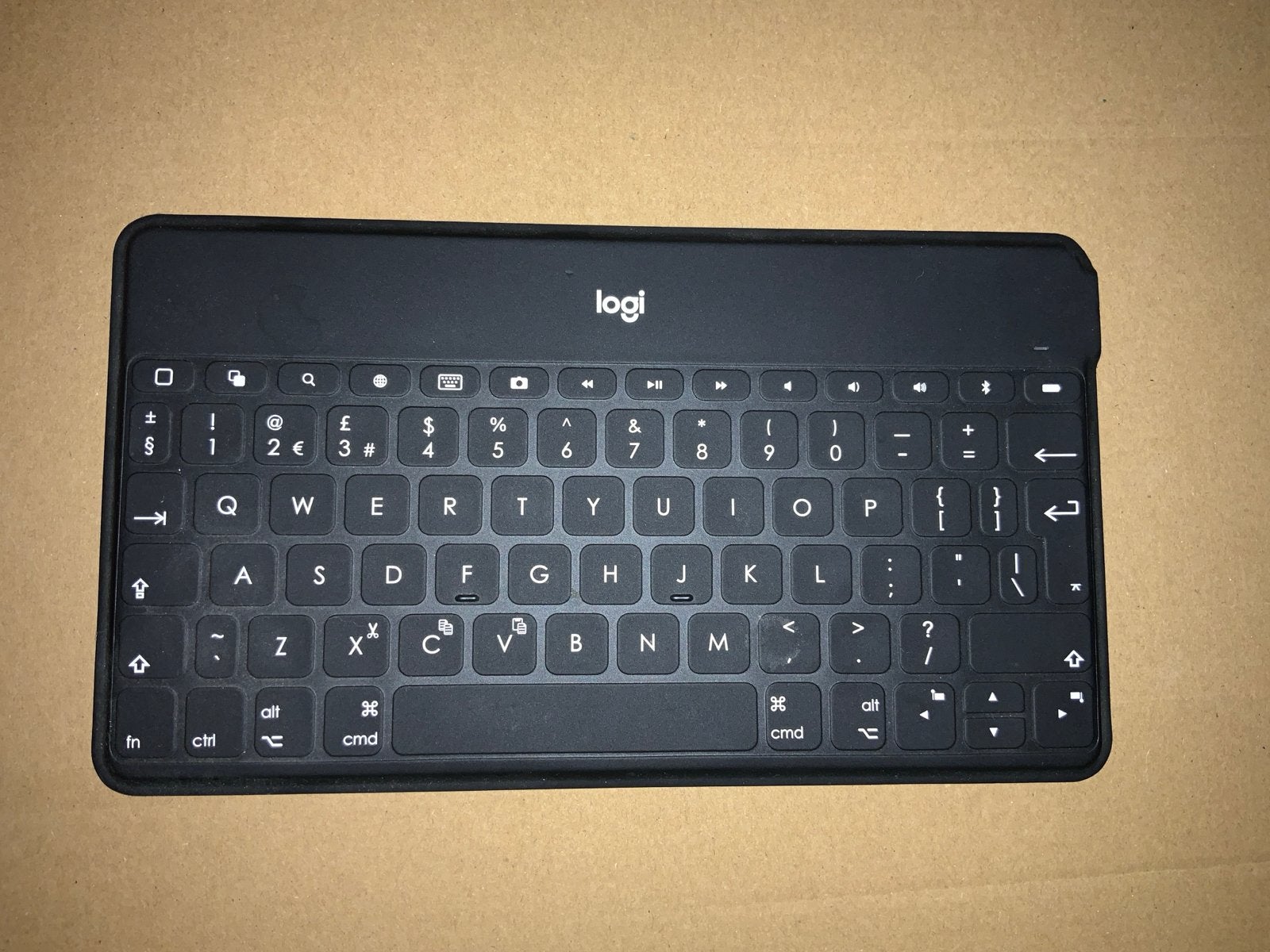 Logi draadloos toetsenbord - QWERTY, Gebruikt, Multimediatoetsen, Ophalen of Verzenden, Draadloos