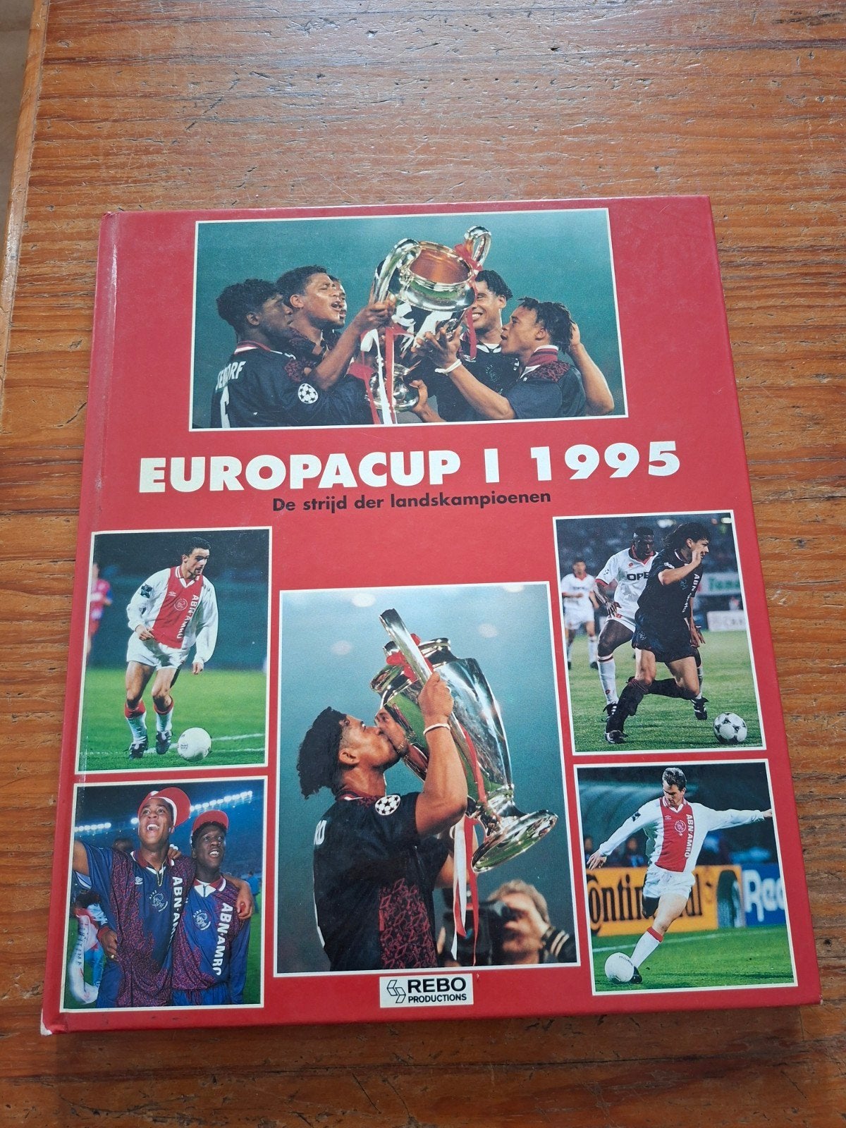 Europacup 1, 1995 'De strijd der landskampioenen' - Ajax, Ophalen of Verzenden, Gelezen, Balsport