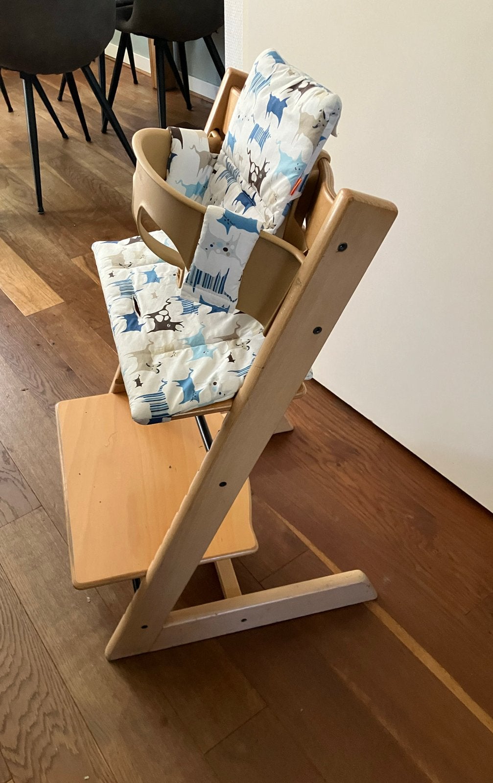 Stokke Tripp Trapp meegroeistoel met baby set en kussens, Ophalen, Gebruikt, Meegroeistoel, Aanschuifbaar