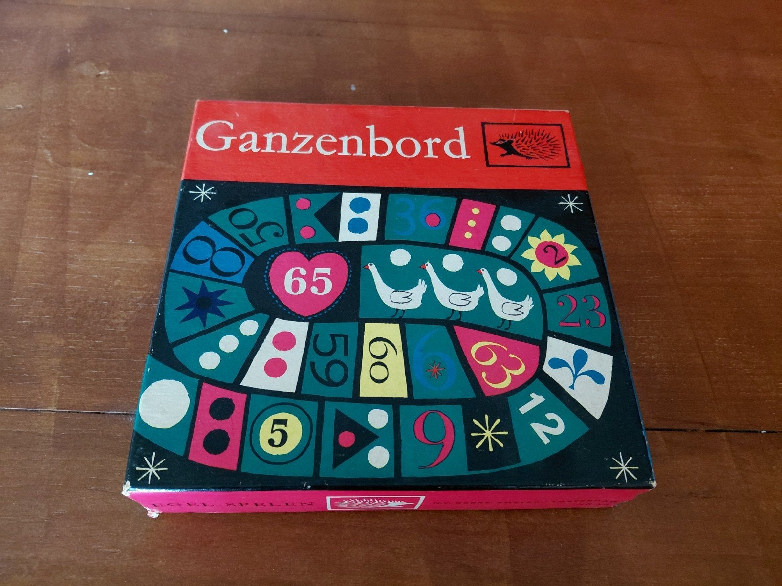 Vintage Ganzenbord spel met houten ganzenfiguurtjes, Hobby en Vrije tijd, Gezelschapsspellen | Bordspellen, Vijf spelers of meer