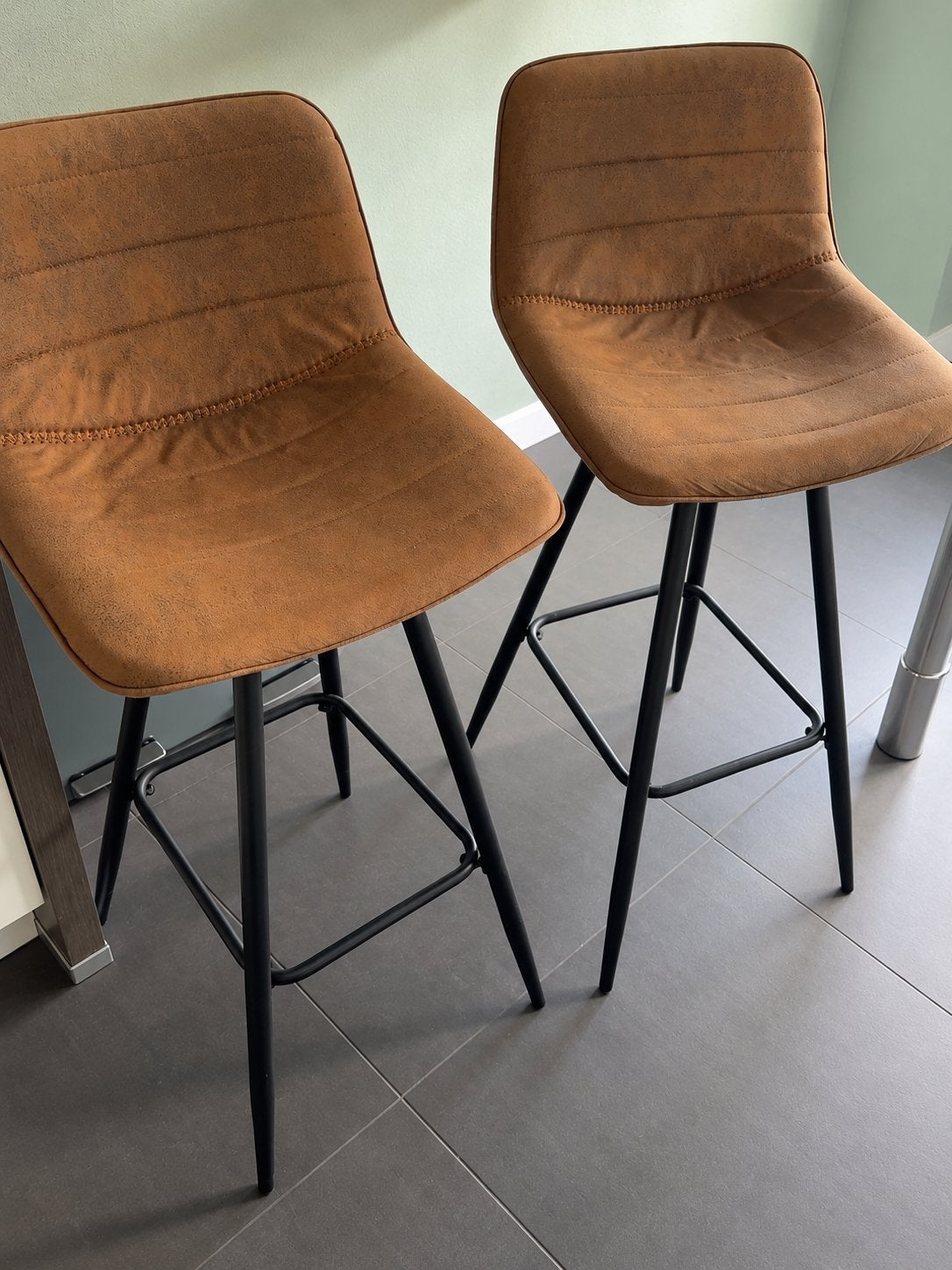 Bar stoelen/ kruk 2x, Ophalen, Gebruikt, Twee, Bruin