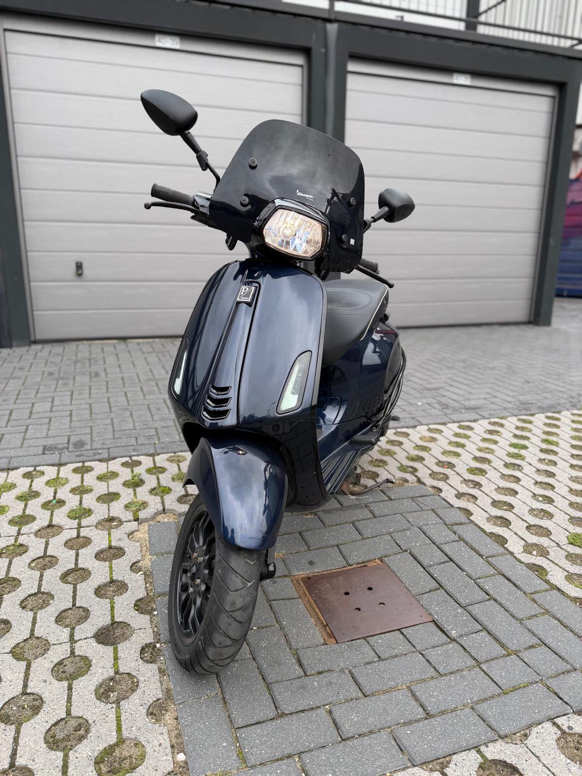 Vespa Sprint Midnight Blue - Full Option!, Fietsen en Brommers, Ophalen, Gebruikt, Overige modellen, Maximaal 45 km/u