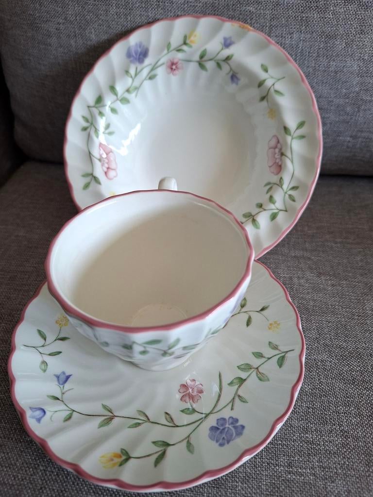 Johnson Bros. "Summer Chintz" Servies - Kop, Schotel, Bord, Huis en Inrichting, Keuken | Servies, Zo goed als nieuw, Kop(pen) en/of Schotel(s)