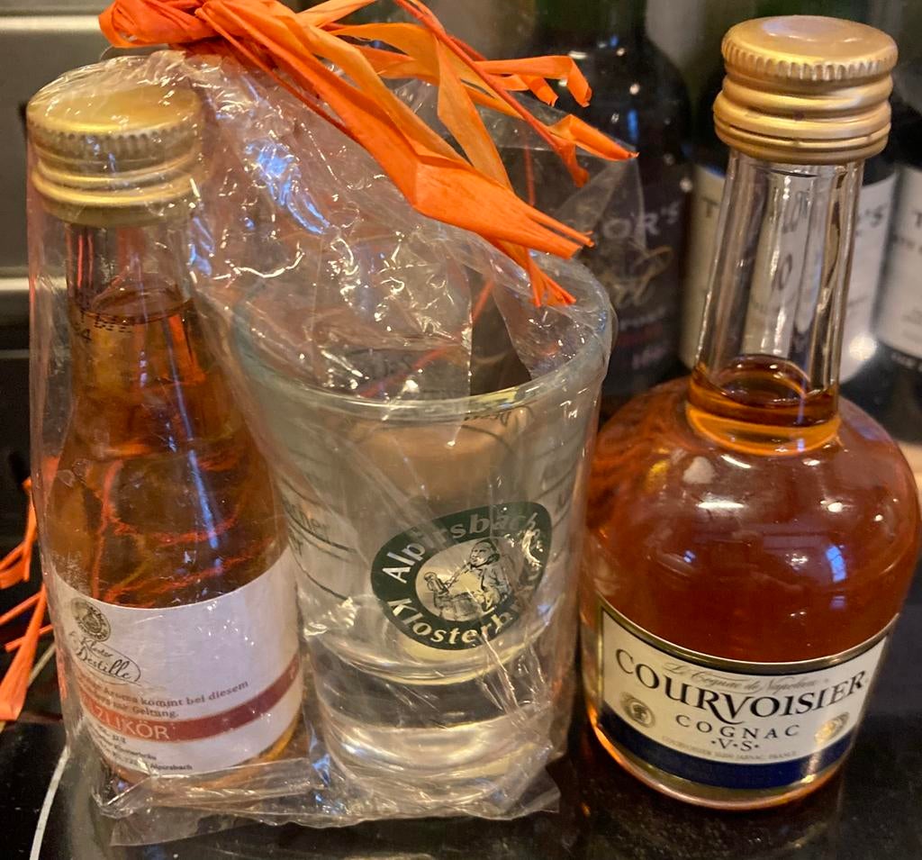 Drank flesjes Courvoisier Cognac Malzlikor verzamelen, Verzenden