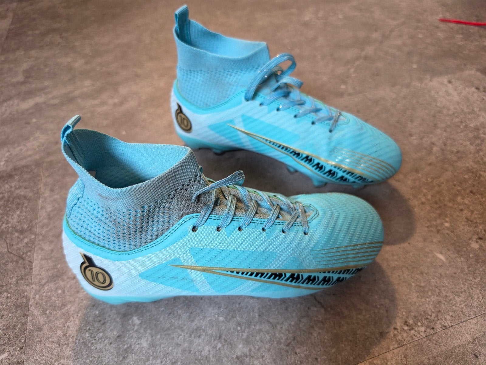 Voetbalschoenen maat 37 - Zo goed als nieuw, Ophalen, Zo goed als nieuw, Schoenen