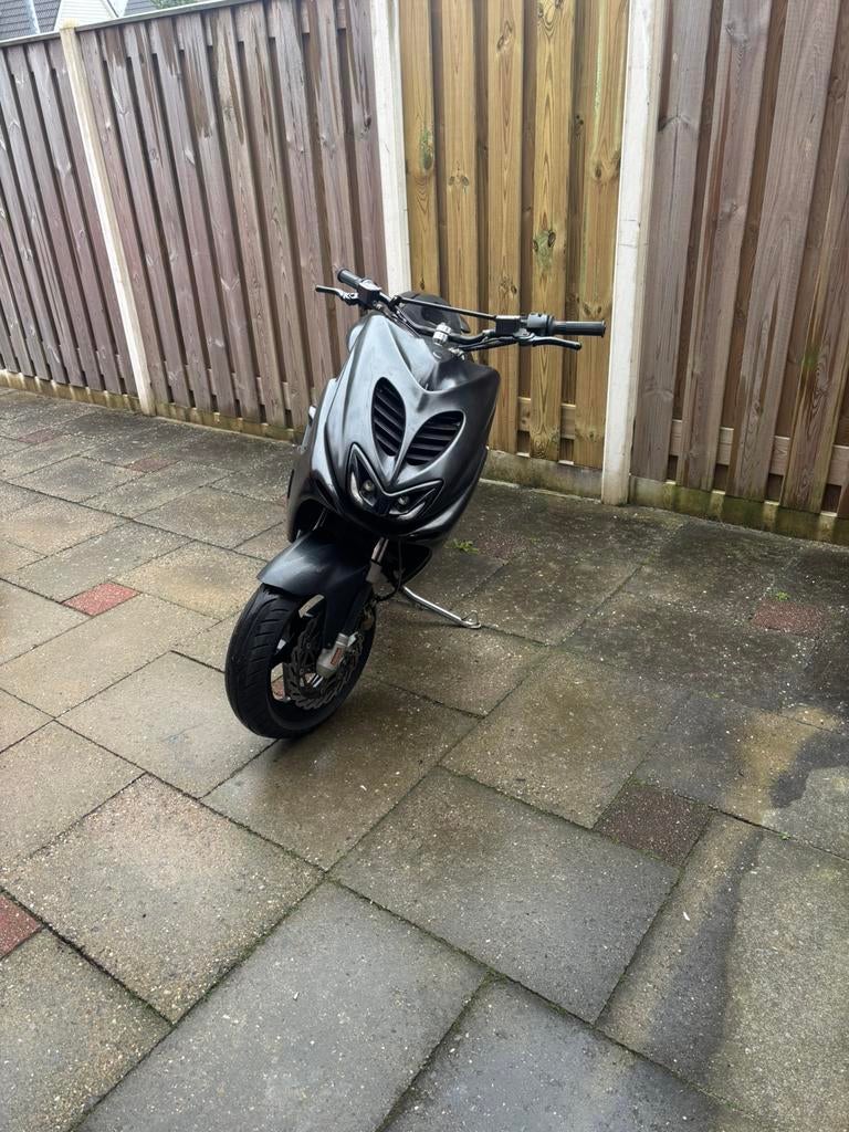 Yamah aerox 70cc, Ophalen, Zo goed als nieuw, Tweetakt, Aerox