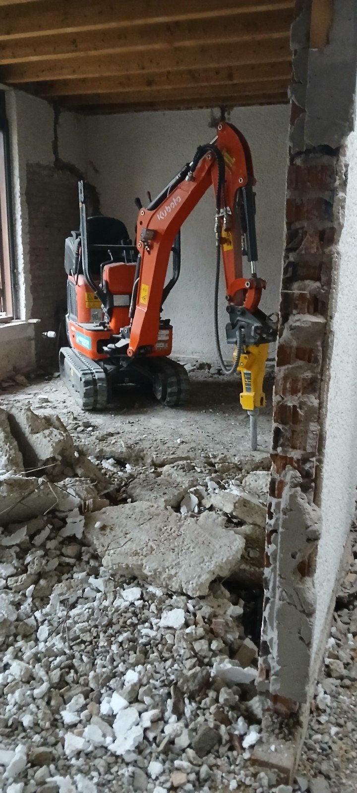 machinaal betonvloeren uithakken, Ophalen of Verzenden
