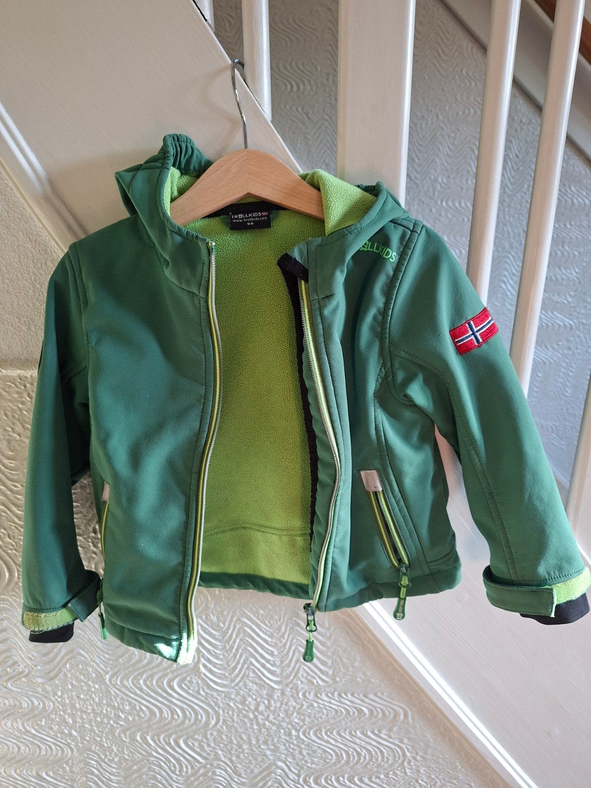 Trollkids softshell jas groen maat 98, Trollkids, Ophalen of Verzenden, Zo goed als nieuw, Jongen