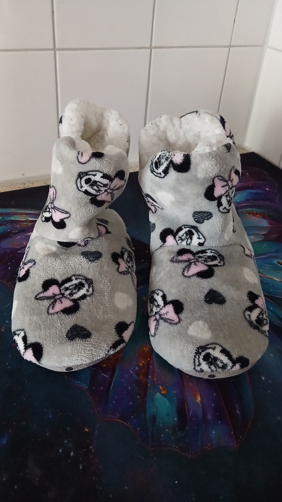 Nieuw! Warme Minnie Mouse Pantoffels / Sloffen – Maat 36/37, Ophalen of Verzenden