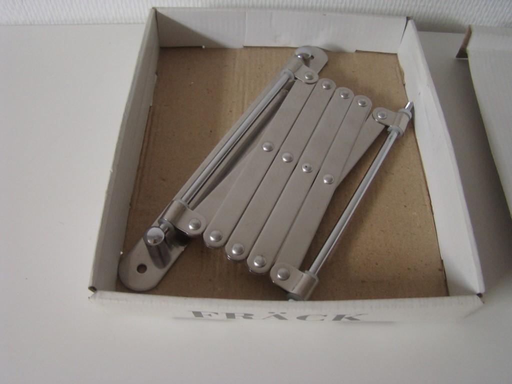 uittrekbare beugel  ~ make-up spiegel ~ FRÄCK  Ikea, Minder dan 50 cm, Rond, Nieuw, Ophalen of Verzenden