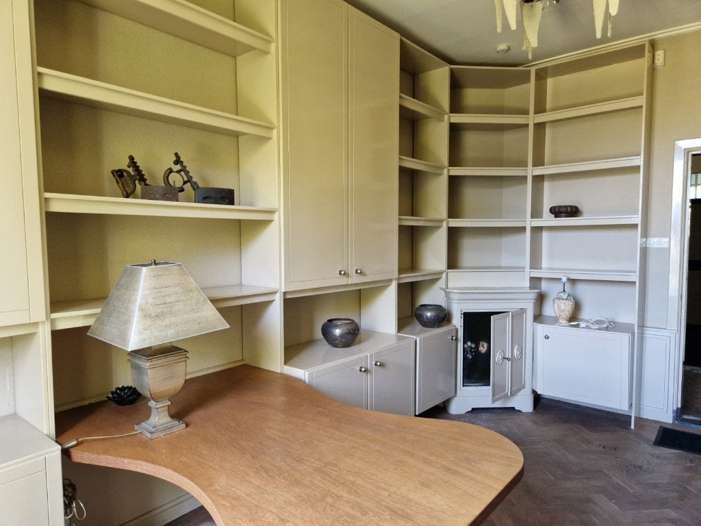 Complete kantoorinrichting: bureau - inbouwkast - brandkast, Ophalen, Hout, Gebruikt, Meerkleurig