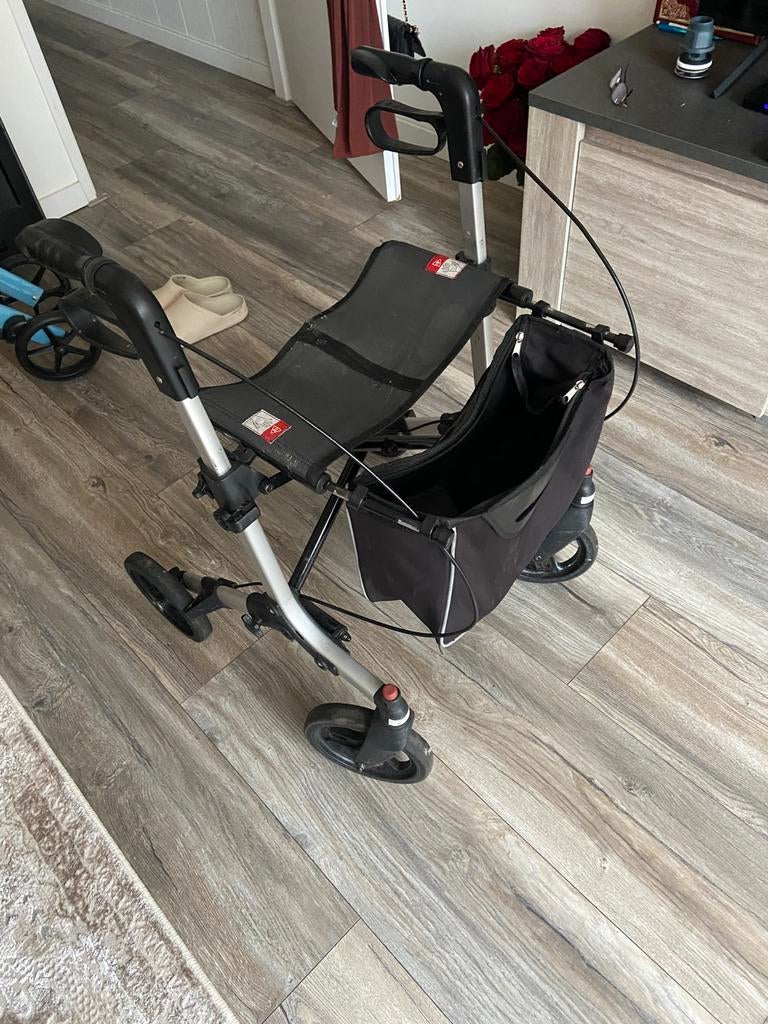 Rollator te koop, Diversen, Rollators, Ophalen of Verzenden, Zo goed als nieuw