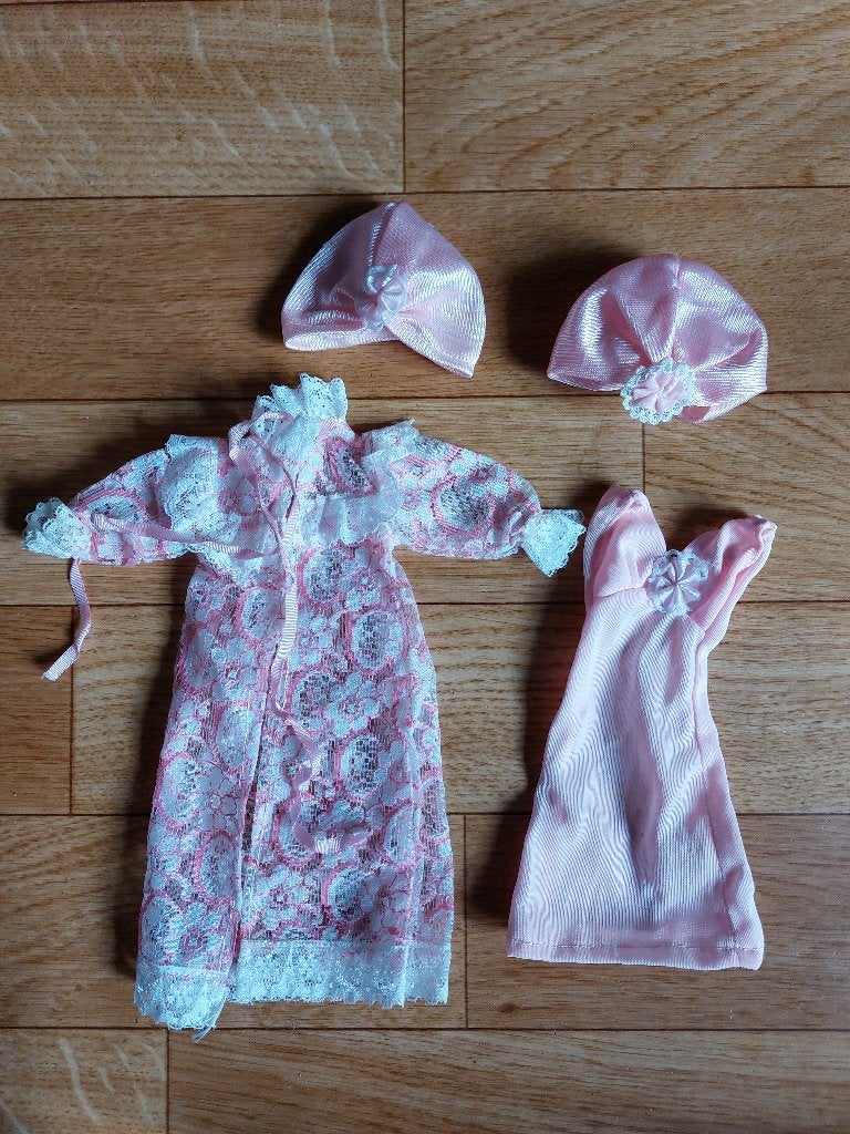 Vintage Fleur nachtset nr 1255, Ophalen of Verzenden, Gebruikt, Kleertjes