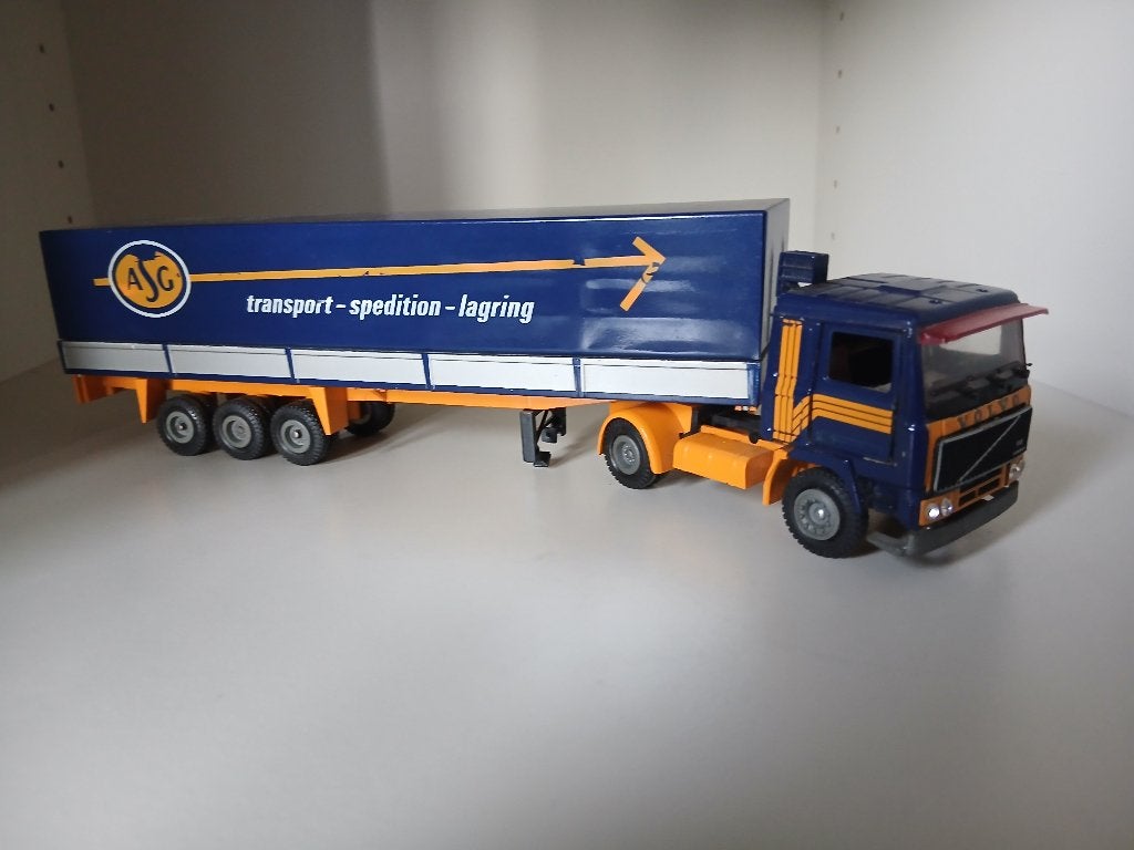 Volvo ASG, Hobby en Vrije tijd, Modelauto's | 1:50, Ophalen of Verzenden, Zo goed als nieuw, Bus of Vrachtwagen, Tekno