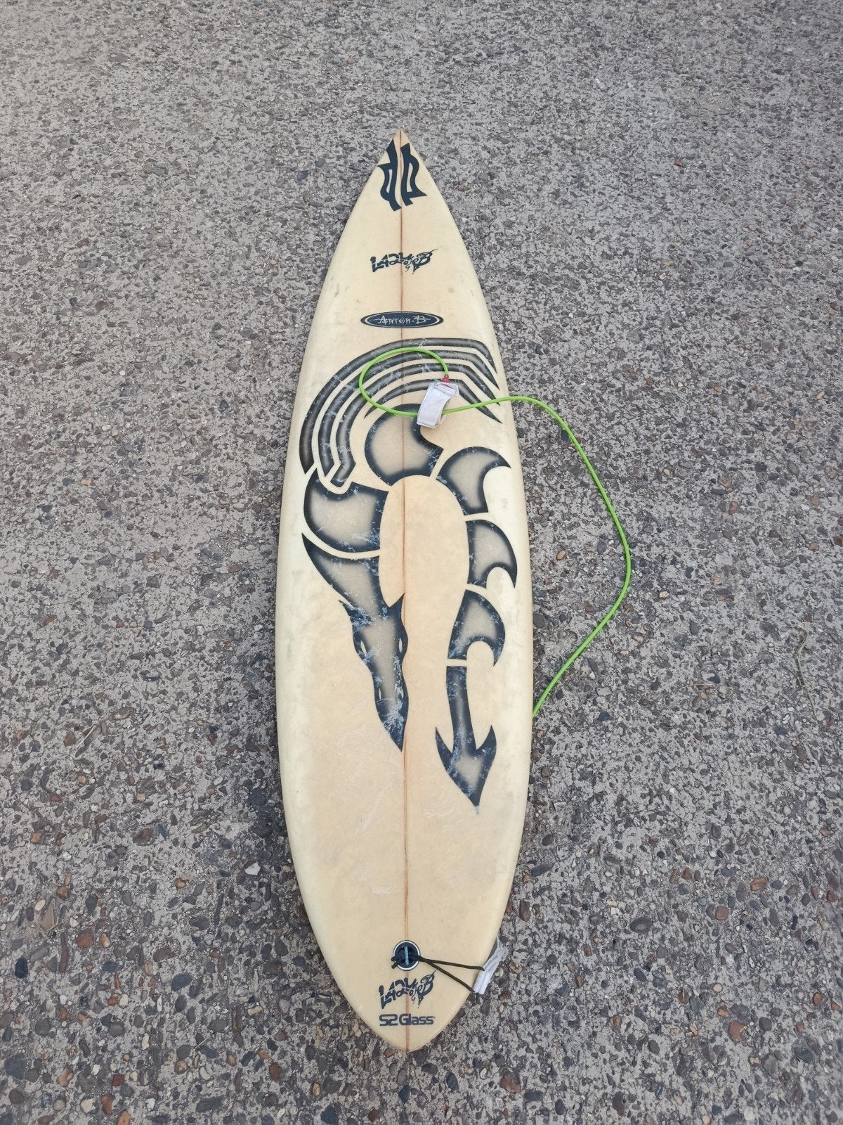 Shortboard 5'10-6'2 met leash - Gebruikt, Watersport en Boten, Golfsurfen, Ophalen, Gebruikt, Shortboard, Met vinnen