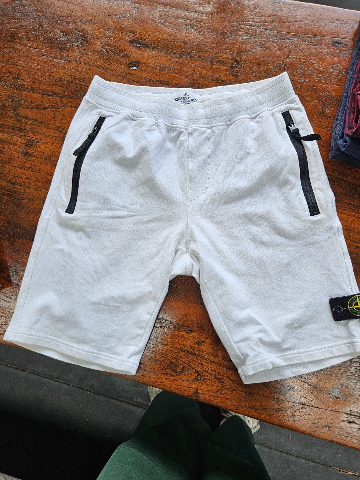 Korte jongensboek stone island 14 jaar., Ophalen of Verzenden, Zo goed als nieuw, Jongen, Broek