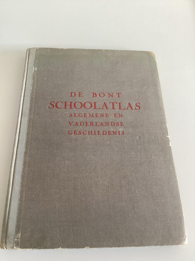 De Bont Schoolatlas Algemene en Vaderlandse Geschiedenis, Boeken, Atlassen en Landkaarten, Gelezen, Overige atlassen, Ophalen of Verzenden